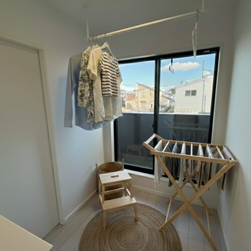 【ランドリ－スペース＋ルーフバルコニー】雨の時など、部屋干し対策も安心。
※写真はイメージです